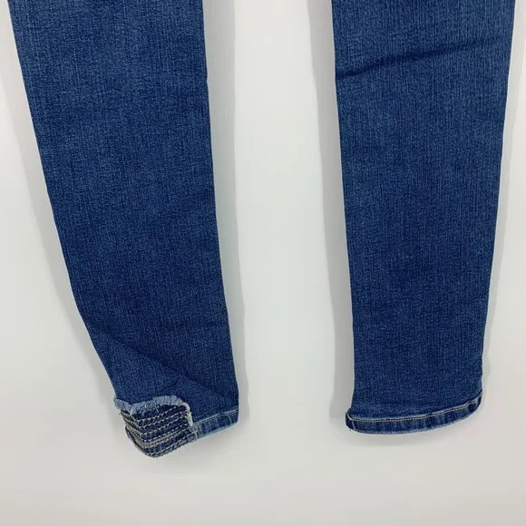 BlankNYC Jeans Girls Kids Size 14 The Mini Mercer Skinny Blue Denim Step Hem NWT - Picture 11 of 13